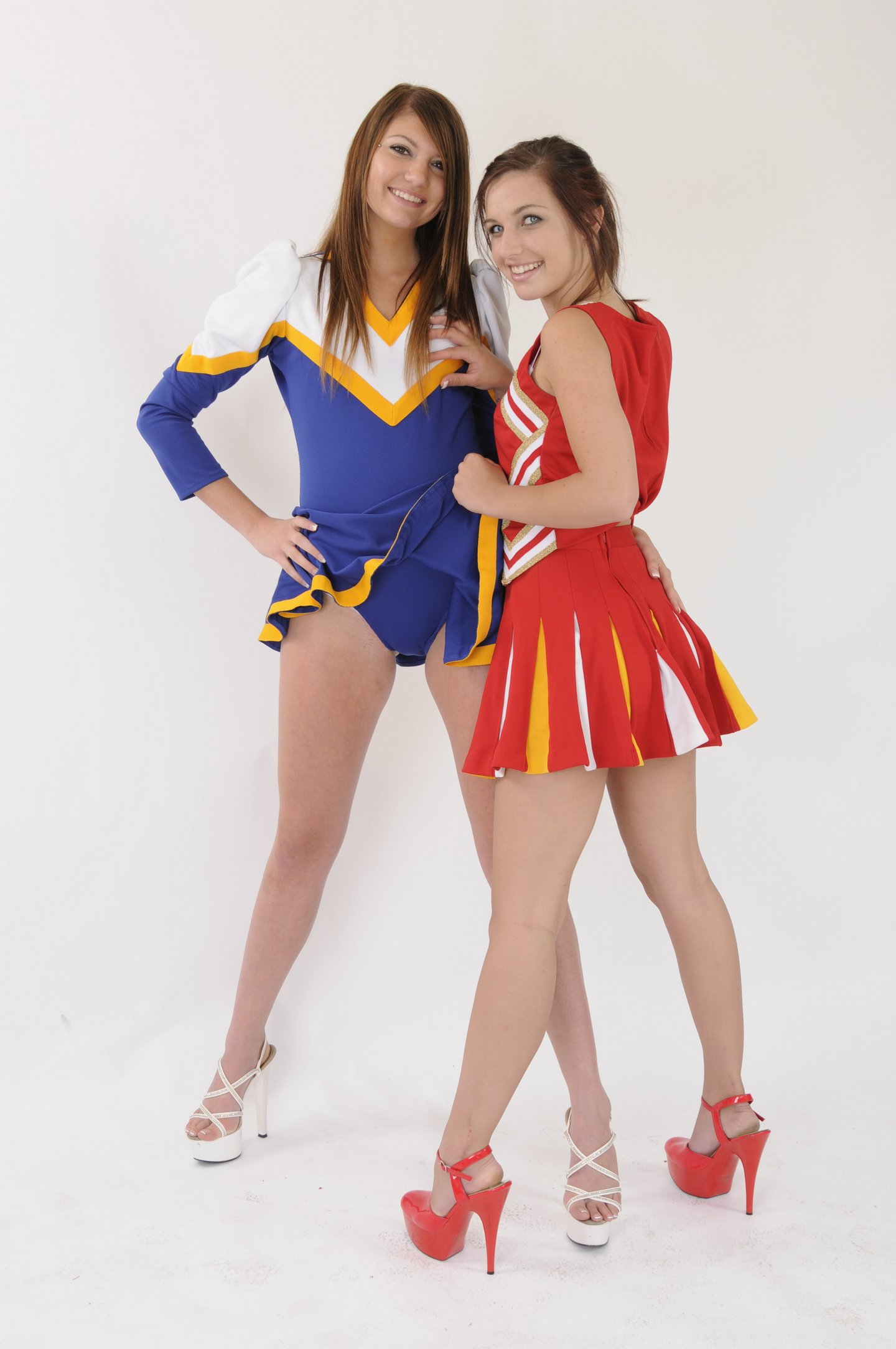 Lesbian Cheerleaders Cassandra Nix And Mary Jane Johnson Lick Pussy Photos